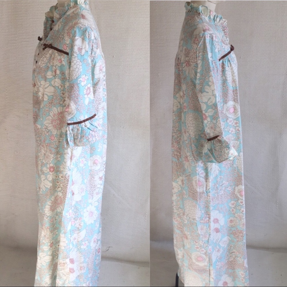 Vintage 70s Flower Power Print Cotton Prairie Gown - Picture 5 of 8